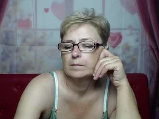 EmiliaGree live webcam show