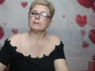 EmiliaGree live webcam show