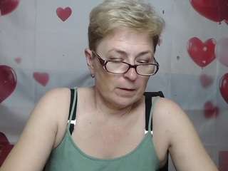 EmiliaGree live webcam show
