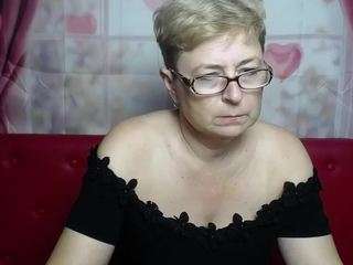 EmiliaGree live webcam show
