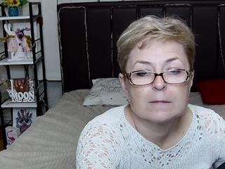 EmiliaGree live cam preview