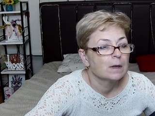 EmiliaGree live cam preview
