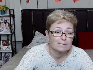 EmiliaGree live cam preview