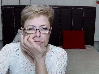 EmiliaGree live cam preview