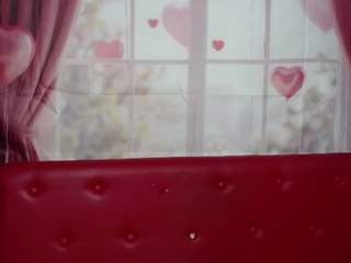 emiliagree's live room