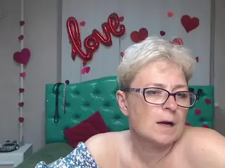 EmiliaGree's Live Sex Cam Show