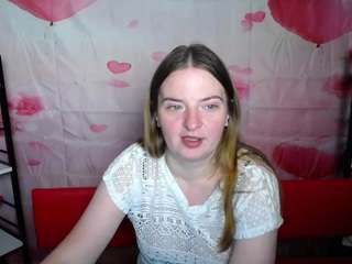 freyadak's CamSoda show and profile