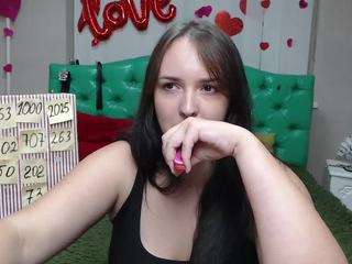 Live cam show with IsabelBlackberry