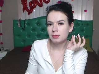 jasminekouch's CamSoda show and profile