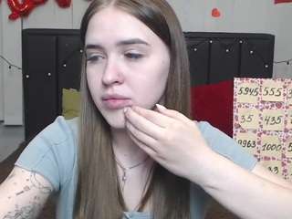 laurahlot's CamSoda show and profile