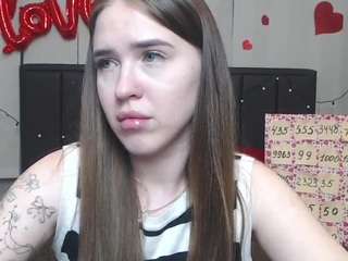 LauraHlot