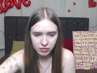 LauraHlot