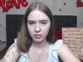 LauraHlot
