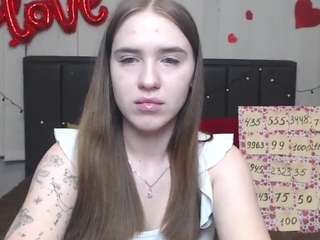 LauraHlot
