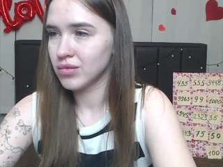 LauraHlot