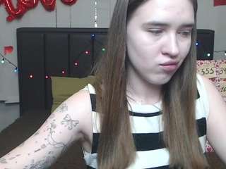 LauraHlot