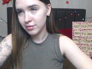 LauraHlot