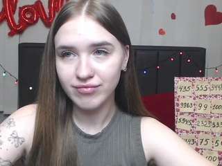 LauraHlot