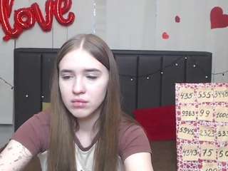 LauraHlot