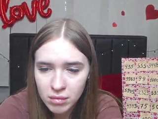 LauraHlot