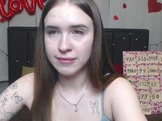 LauraHlot