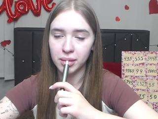 LauraHlot