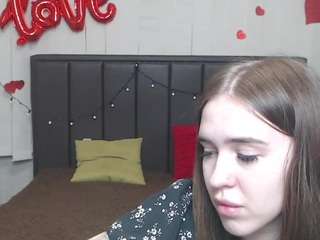 LauraHlot
