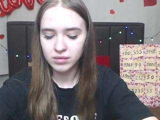 LauraHlot