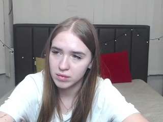 LauraHlot