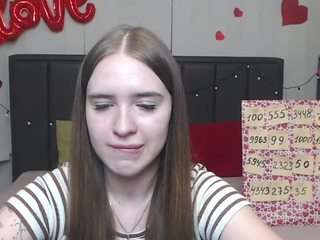 LauraHlot