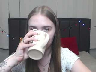 LauraHlot