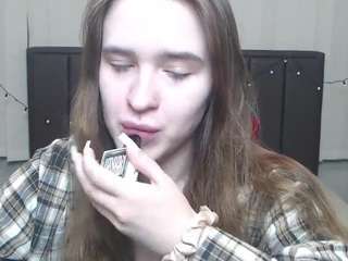 LauraHlot