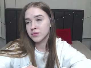 LauraHlot