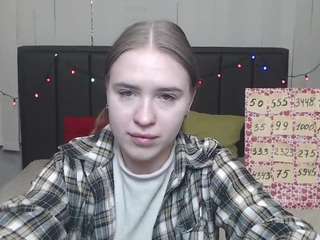 LauraHlot