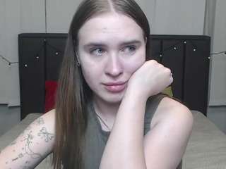 LauraHlot