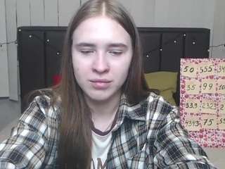 LauraHlot