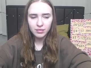 LauraHlot