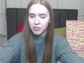 LauraHlot