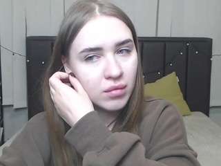 LauraHlot