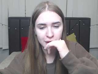LauraHlot