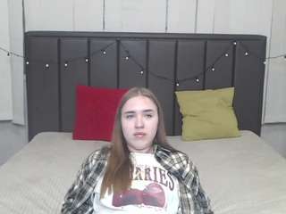 LauraHlot