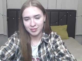 LauraHlot