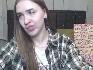 LauraHlot