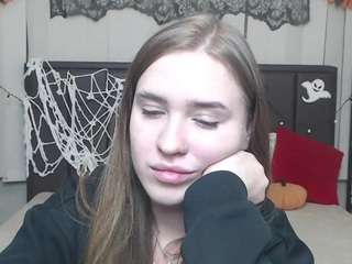 LauraHlot