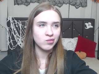 LauraHlot