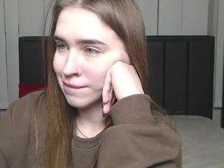 laurahlot Live Webcam on CamSoda