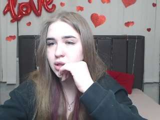 laurahlot Live Webcam on CamSoda