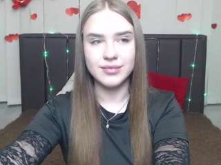 laurahlot Live Webcam on CamSoda