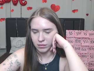 LauraHlot