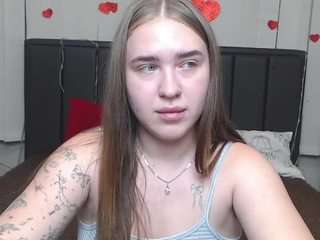 LauraHlot